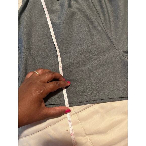 EUC Old Navy Hi-Rise Active Shorts Black Size Medium - Picture 7 of 7